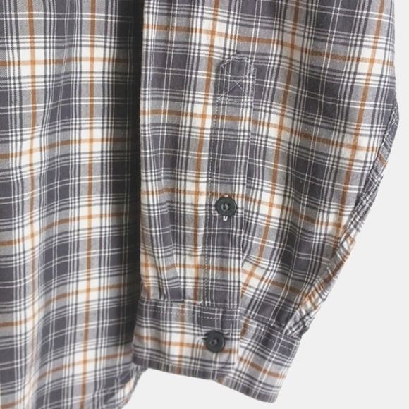 Patagonia Worn Wear "Organic Cotton" Long Sleeve Plaid Shirt in Size XL - Picture 3 of 7